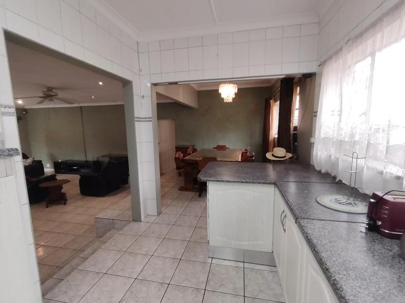 4 Bedroom Property for Sale in Rustivia Gauteng