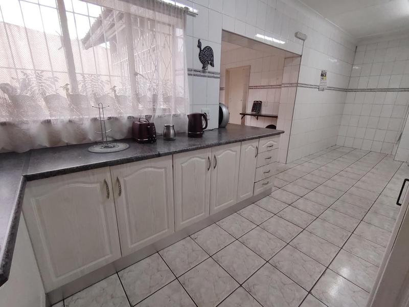 4 Bedroom Property for Sale in Rustivia Gauteng
