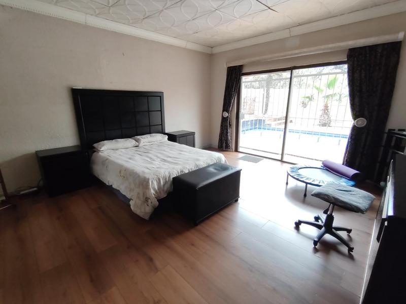 4 Bedroom Property for Sale in Rustivia Gauteng