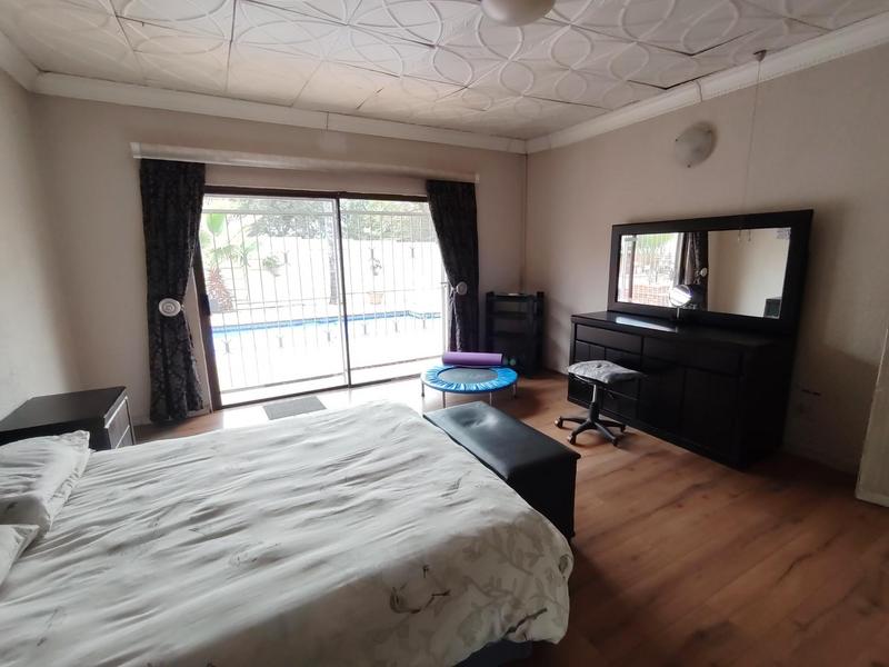 4 Bedroom Property for Sale in Rustivia Gauteng