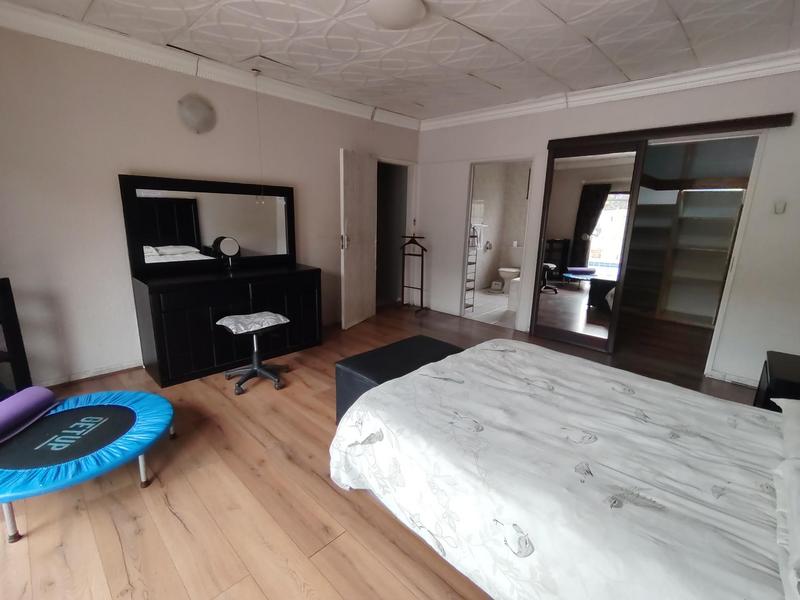 4 Bedroom Property for Sale in Rustivia Gauteng