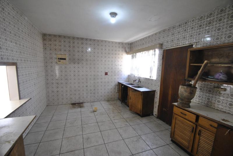 6 Bedroom Property for Sale in Regents Park Gauteng