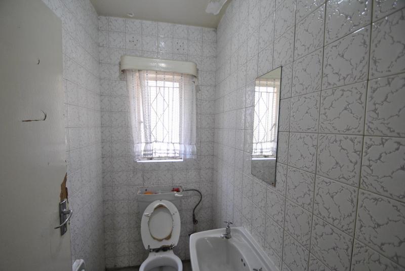 6 Bedroom Property for Sale in Regents Park Gauteng