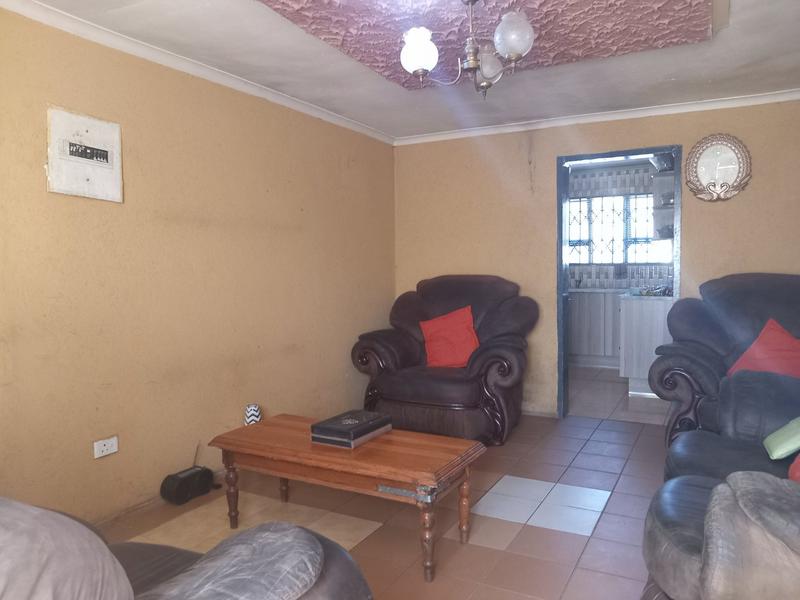 2 Bedroom Property for Sale in Kagiso Gauteng