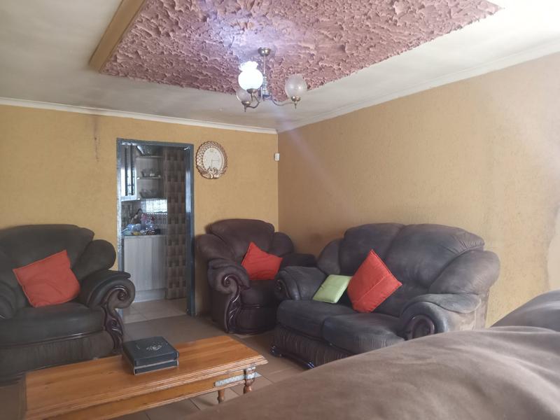 2 Bedroom Property for Sale in Kagiso Gauteng