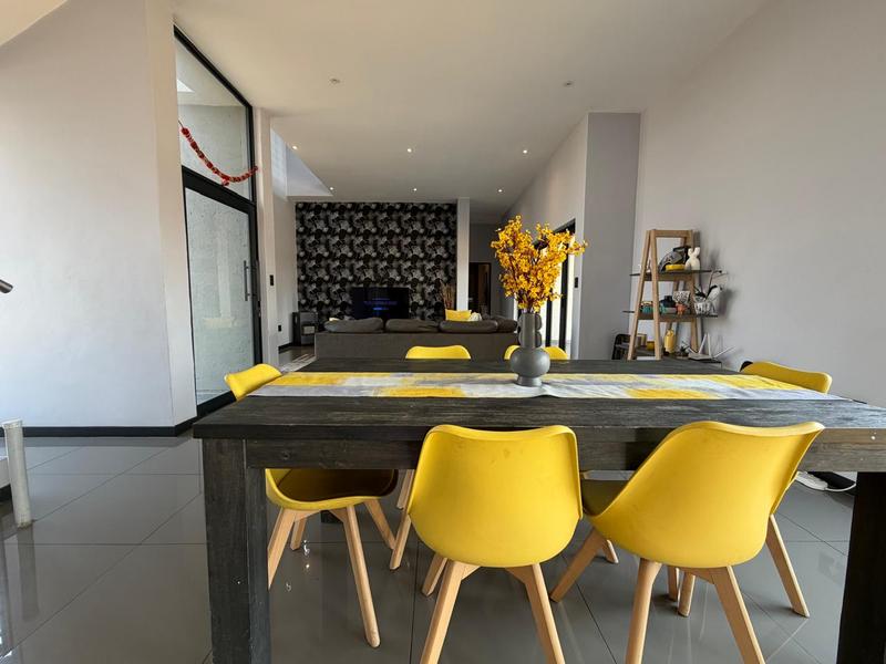 5 Bedroom Property for Sale in Blue Valley Golf Estate Gauteng