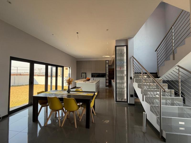 5 Bedroom Property for Sale in Blue Valley Golf Estate Gauteng
