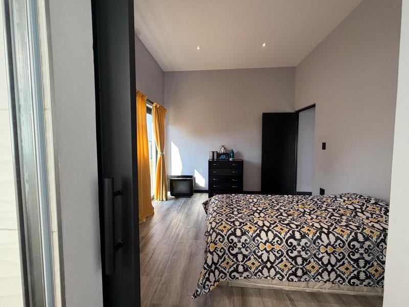 5 Bedroom Property for Sale in Blue Valley Golf Estate Gauteng