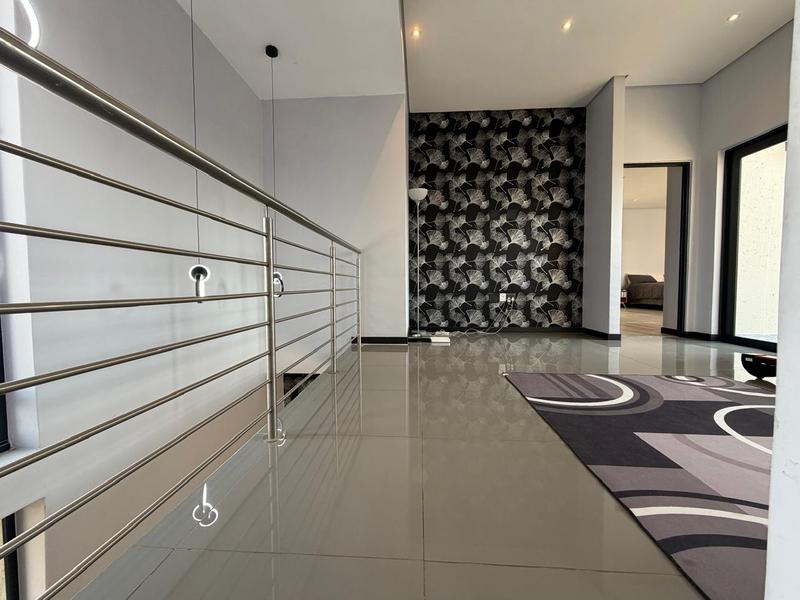 5 Bedroom Property for Sale in Blue Valley Golf Estate Gauteng
