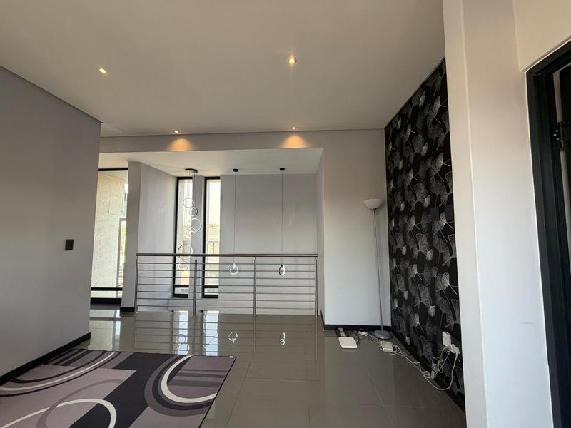 5 Bedroom Property for Sale in Blue Valley Golf Estate Gauteng