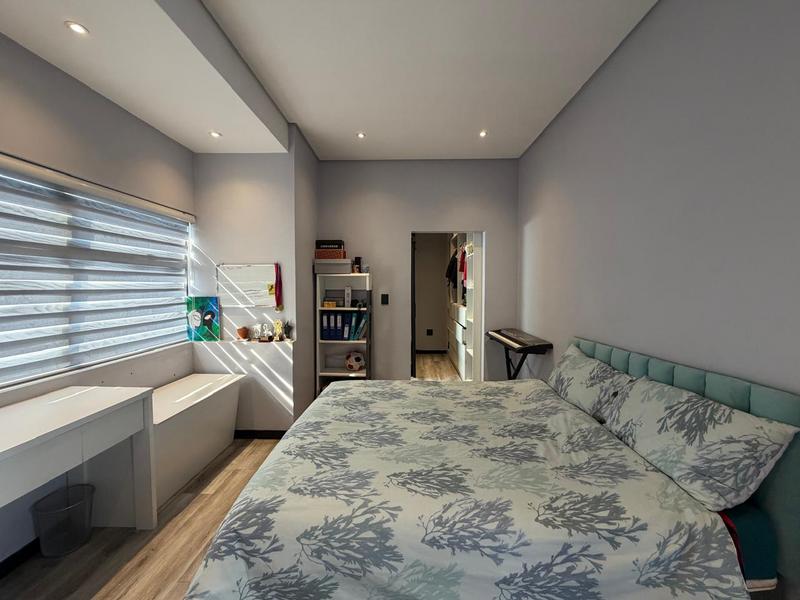 5 Bedroom Property for Sale in Blue Valley Golf Estate Gauteng