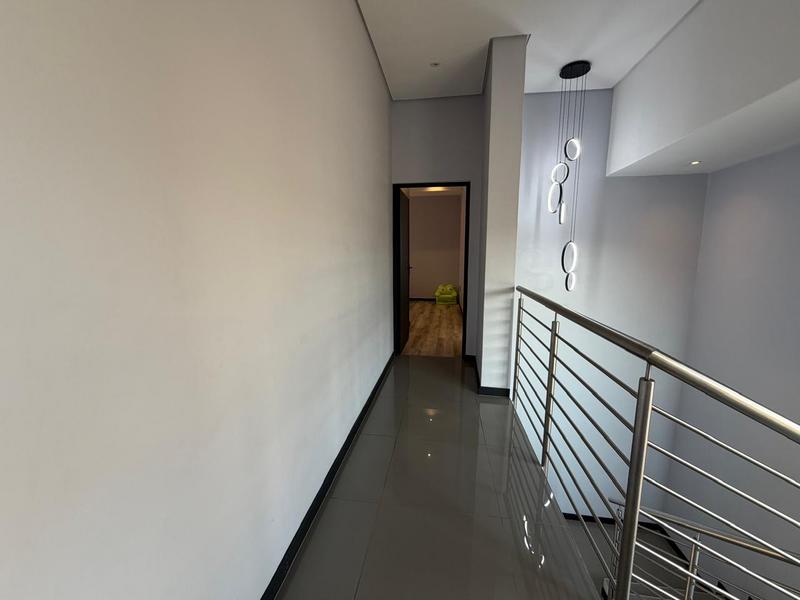 5 Bedroom Property for Sale in Blue Valley Golf Estate Gauteng