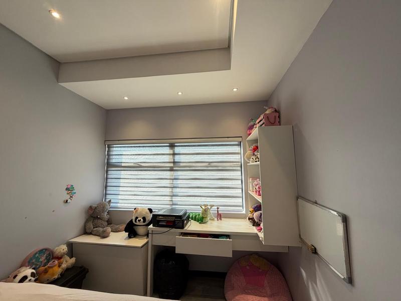 5 Bedroom Property for Sale in Blue Valley Golf Estate Gauteng