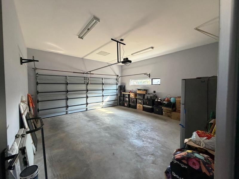 5 Bedroom Property for Sale in Blue Valley Golf Estate Gauteng