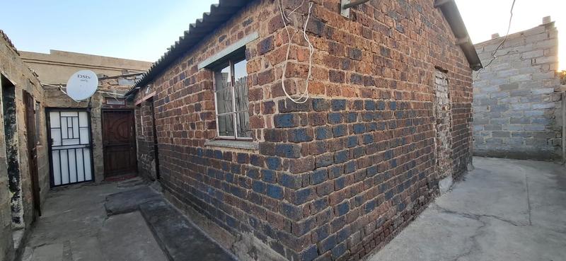 2 Bedroom Property for Sale in Tembisa Gauteng