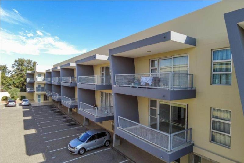 To Let 2 Bedroom Property for Rent in Lambton Gauteng