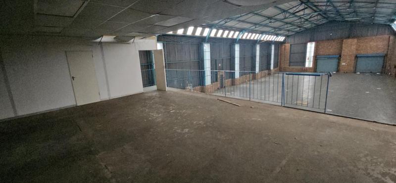 To Let Commercial Property for Rent in Randjespark Gauteng