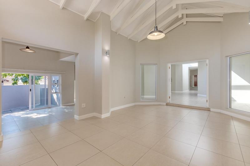 4 Bedroom Property for Sale in Fourways Gardens Gauteng