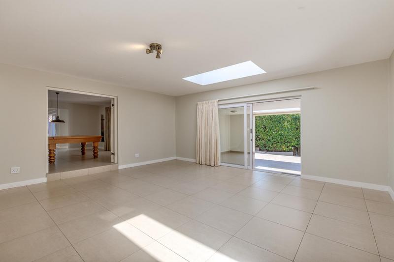 4 Bedroom Property for Sale in Fourways Gardens Gauteng
