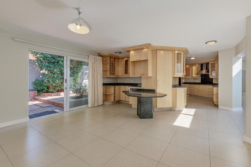 4 Bedroom Property for Sale in Fourways Gardens Gauteng