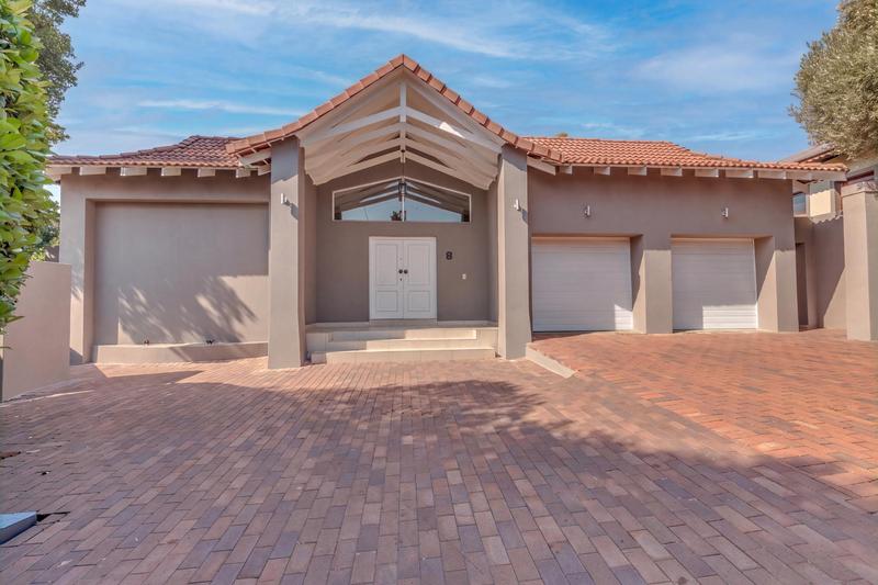 4 Bedroom Property for Sale in Fourways Gardens Gauteng