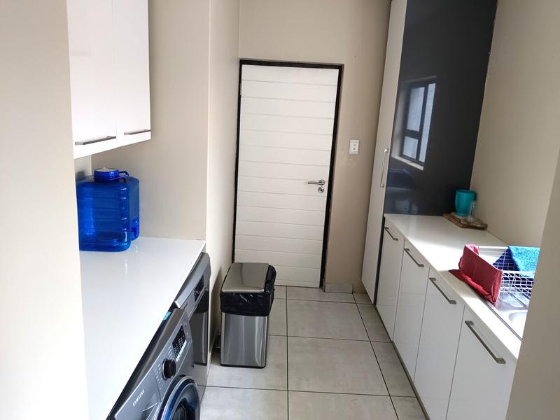 4 Bedroom Property for Sale in Midstream Ridge Gauteng