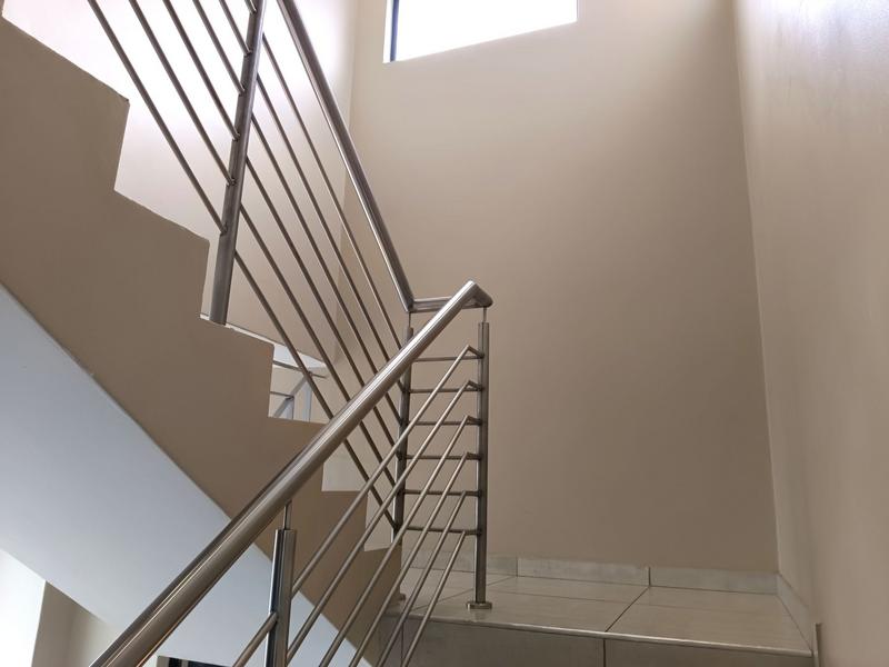 4 Bedroom Property for Sale in Midstream Ridge Gauteng
