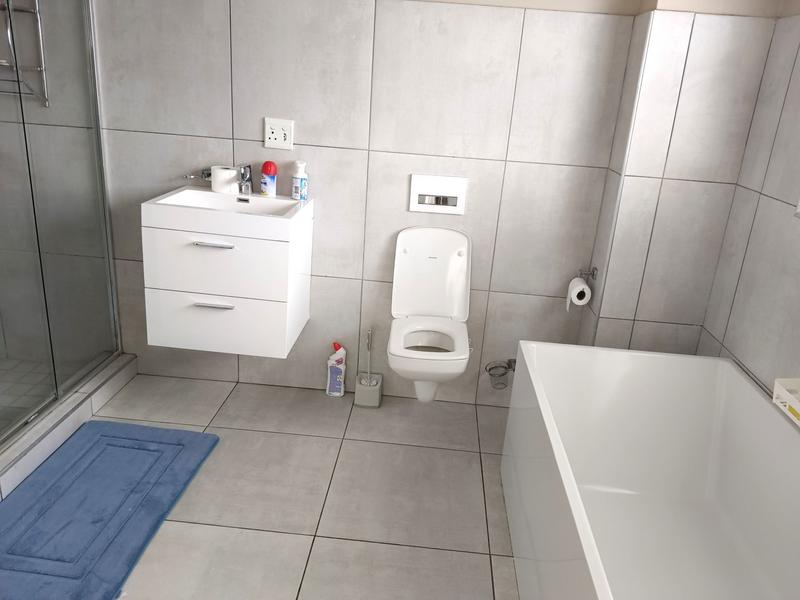 4 Bedroom Property for Sale in Midstream Ridge Gauteng