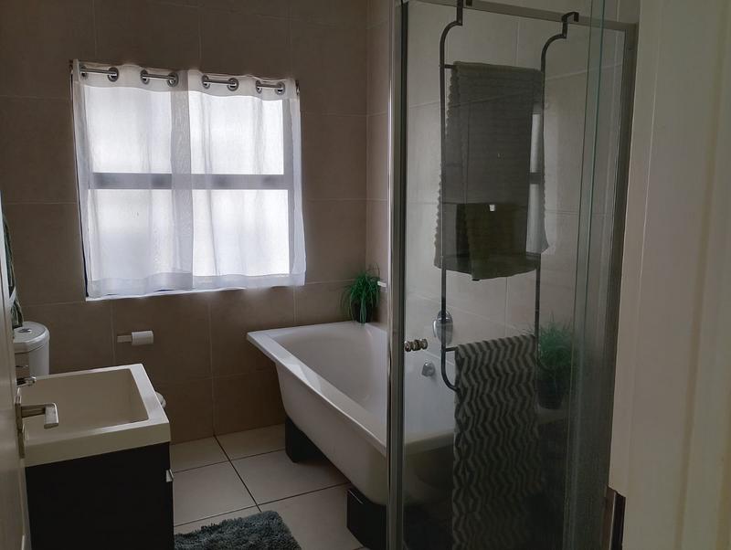 To Let 2 Bedroom Property for Rent in Dainfern Gauteng