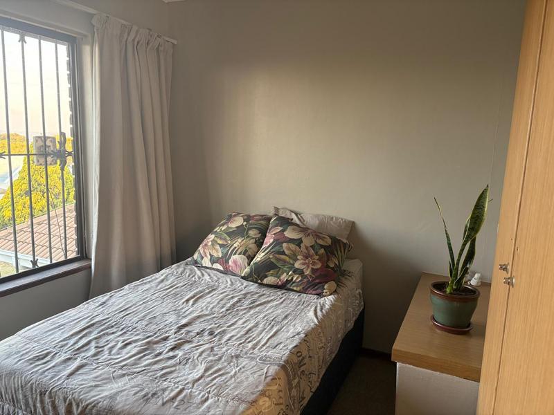 To Let 2 Bedroom Property for Rent in Northcliff Gauteng