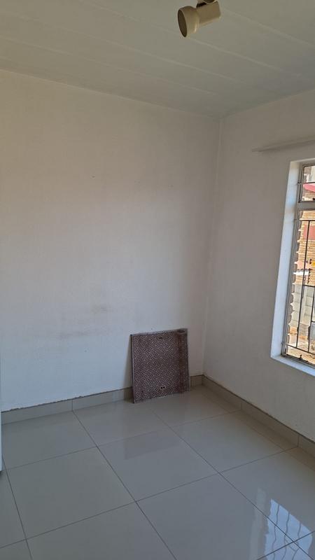 To Let 2 Bedroom Property for Rent in Northcliff Gauteng