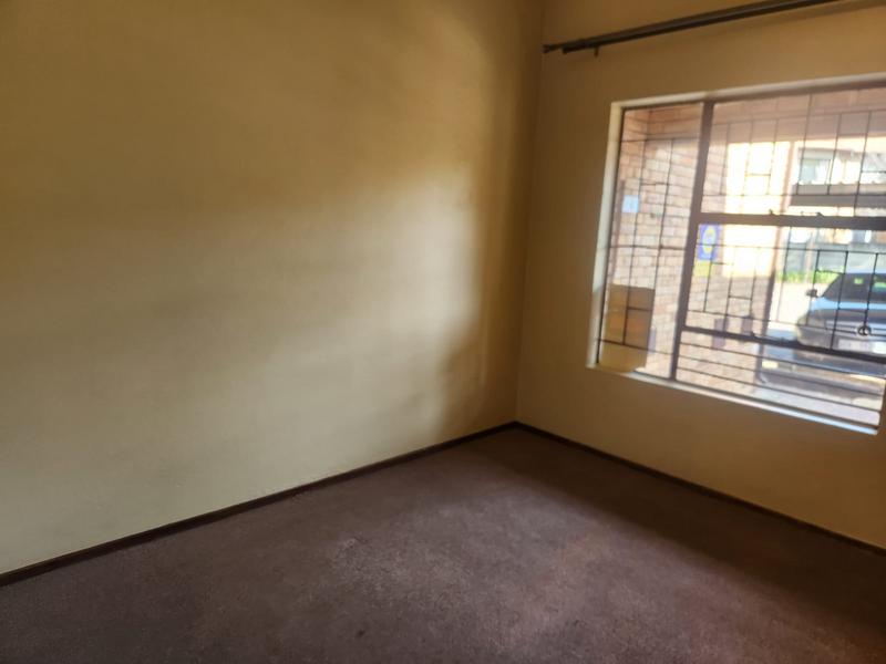 To Let 2 Bedroom Property for Rent in Willowbrook Gauteng