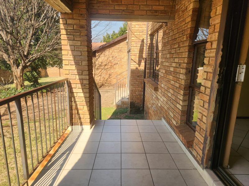 To Let 2 Bedroom Property for Rent in Willowbrook Gauteng