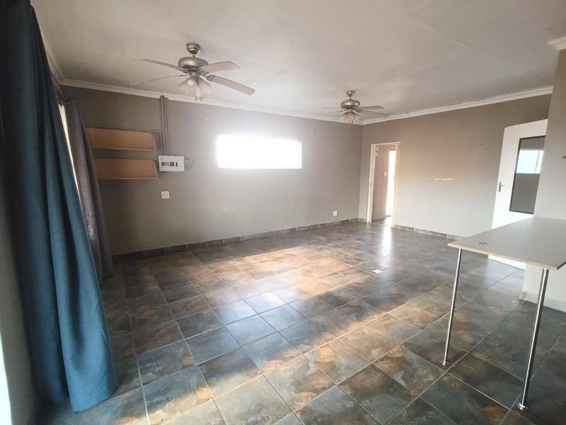 To Let 2 Bedroom Property for Rent in Petersfield Gauteng