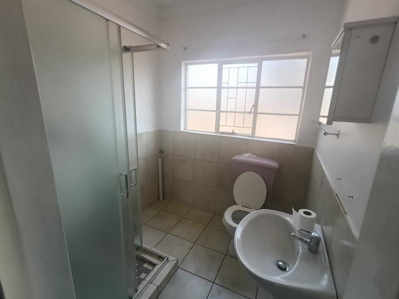 To Let 2 Bedroom Property for Rent in Petersfield Gauteng