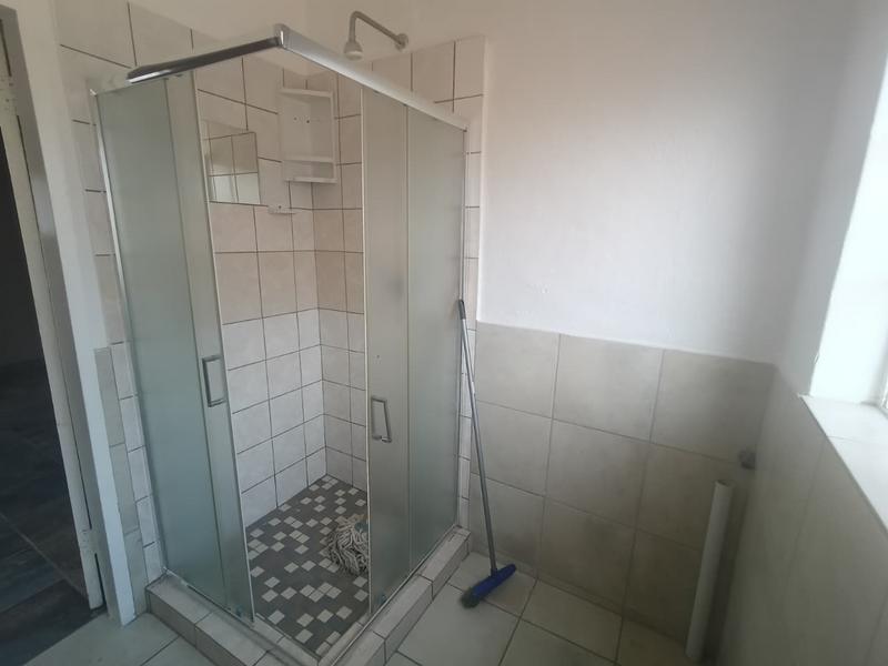 To Let 2 Bedroom Property for Rent in Petersfield Gauteng