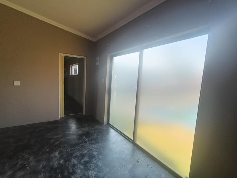 To Let 2 Bedroom Property for Rent in Petersfield Gauteng