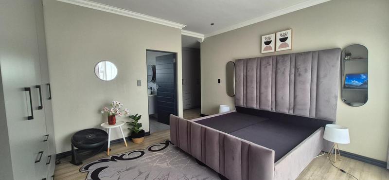 To Let 4 Bedroom Property for Rent in Midstream Ridge Gauteng