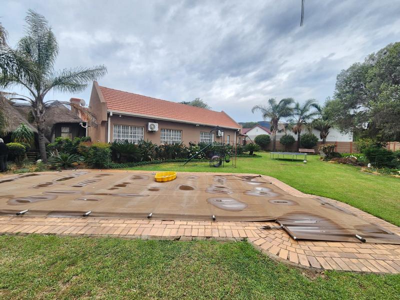 3 Bedroom Property for Sale in Brackenhurst Gauteng