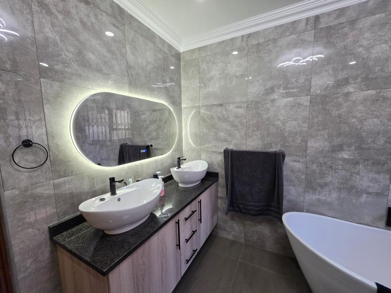 4 Bedroom Property for Sale in Brackenhurst Gauteng