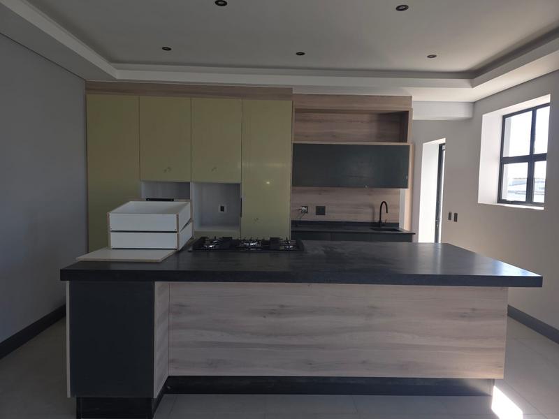6 Bedroom Property for Sale in Midstream Heights Gauteng