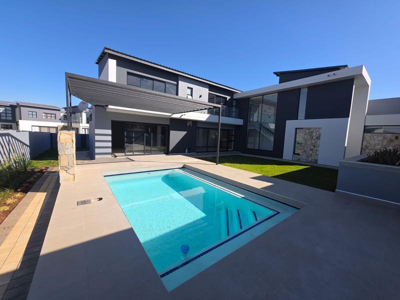 6 Bedroom Property for Sale in Midstream Heights Gauteng