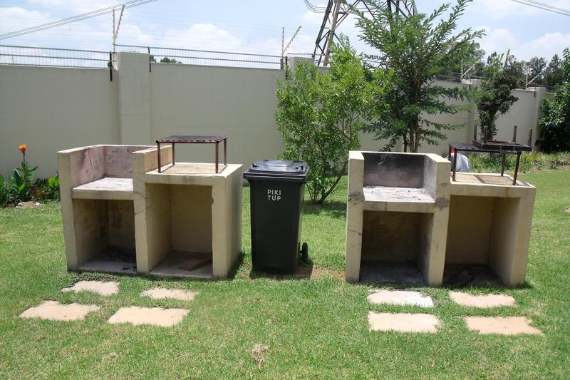 2 Bedroom Property for Sale in Paulshof Gauteng