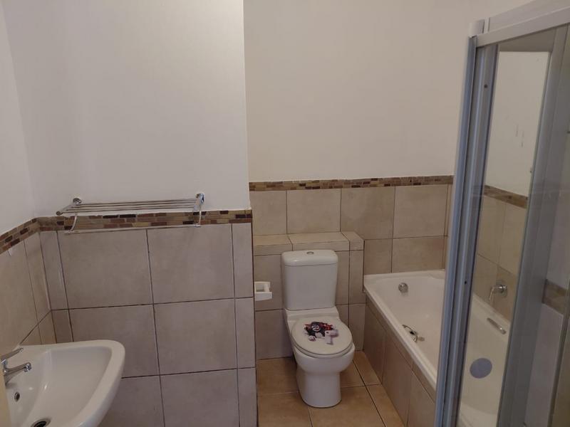 2 Bedroom Property for Sale in Sunninghill Gauteng