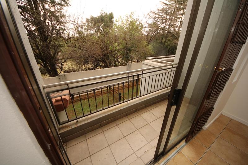 2 Bedroom Property for Sale in Sunninghill Gauteng