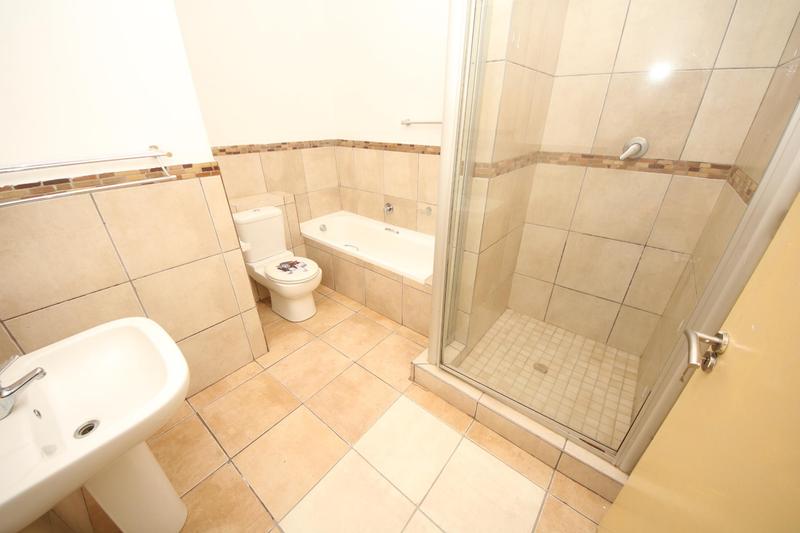 2 Bedroom Property for Sale in Sunninghill Gauteng