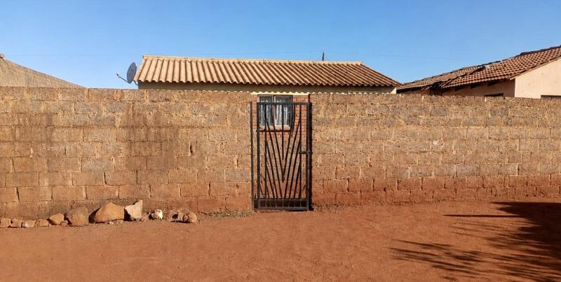 2 Bedroom Property for Sale in Likole Gauteng
