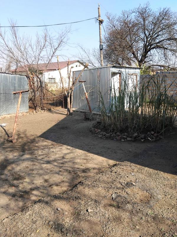 2 Bedroom Property for Sale in Moroka Gauteng