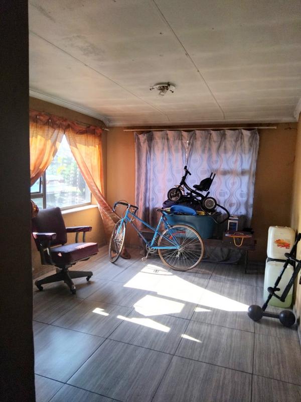 2 Bedroom Property for Sale in Moroka Gauteng