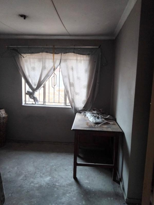2 Bedroom Property for Sale in Moroka Gauteng
